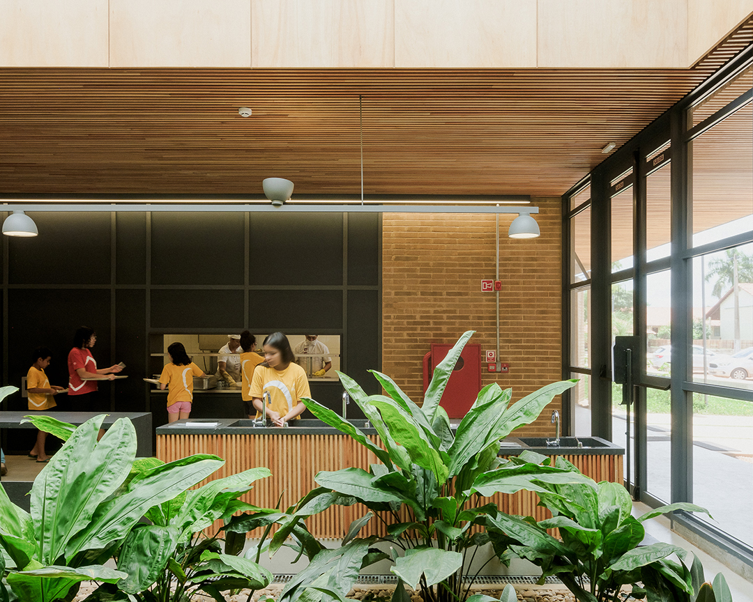 O refeitório da Escola Fazenda Canuanã vence a categoria Edificações da Premiação IAB 2025
